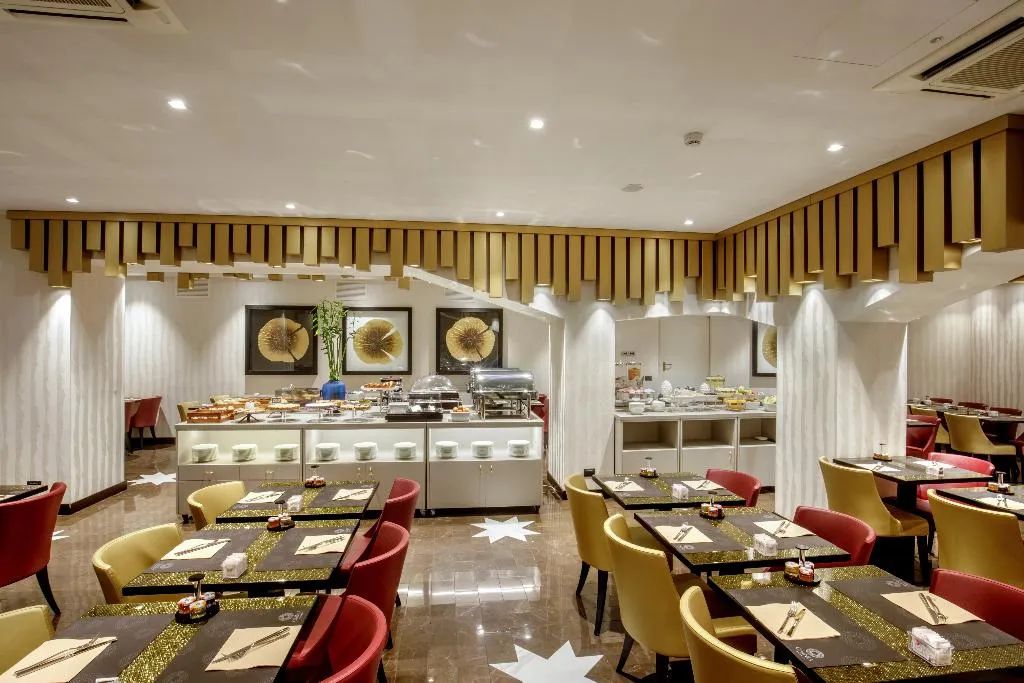 Restaurant, St. Martin, Rome