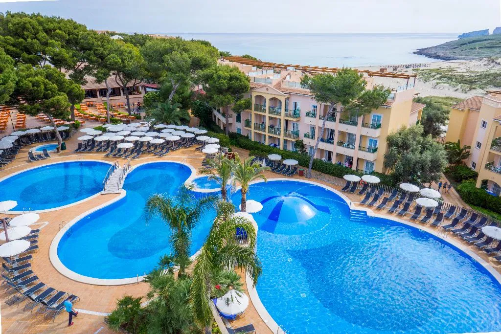 Pool, Zafiro Cala Mesquida, Majorca
