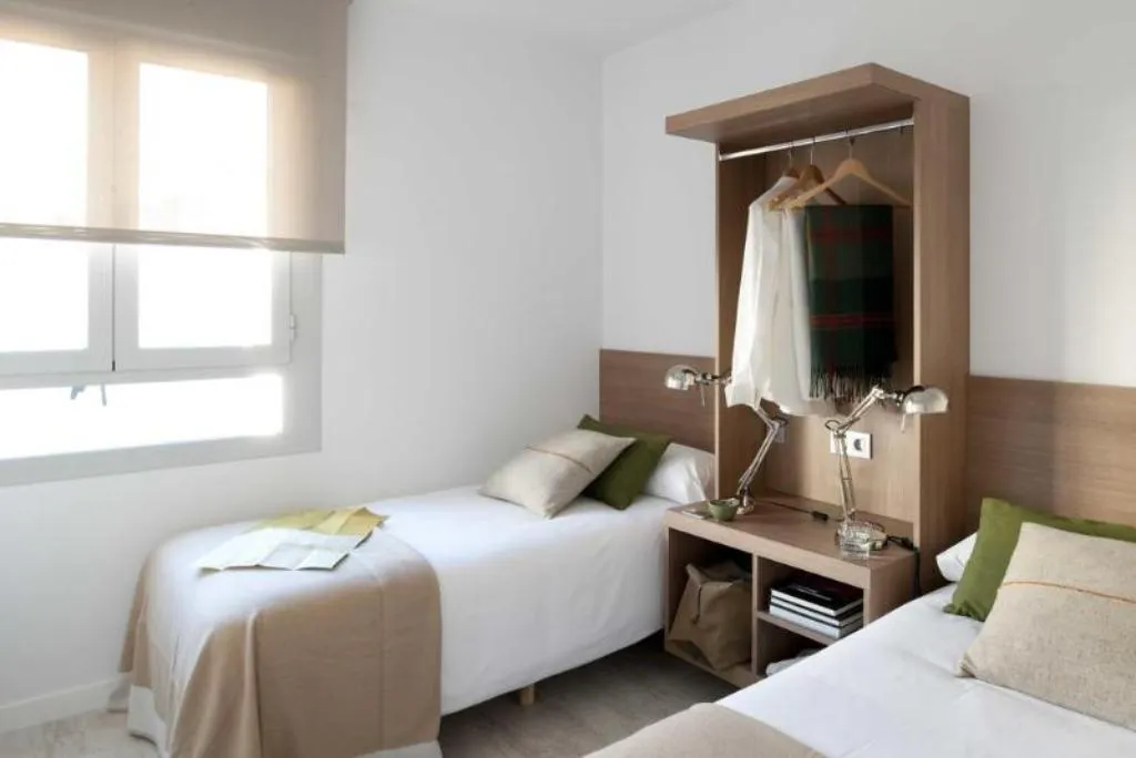 APARTMENT TWO BEDROOMS Room, Eric Vokel Atocha Suites, Madrid