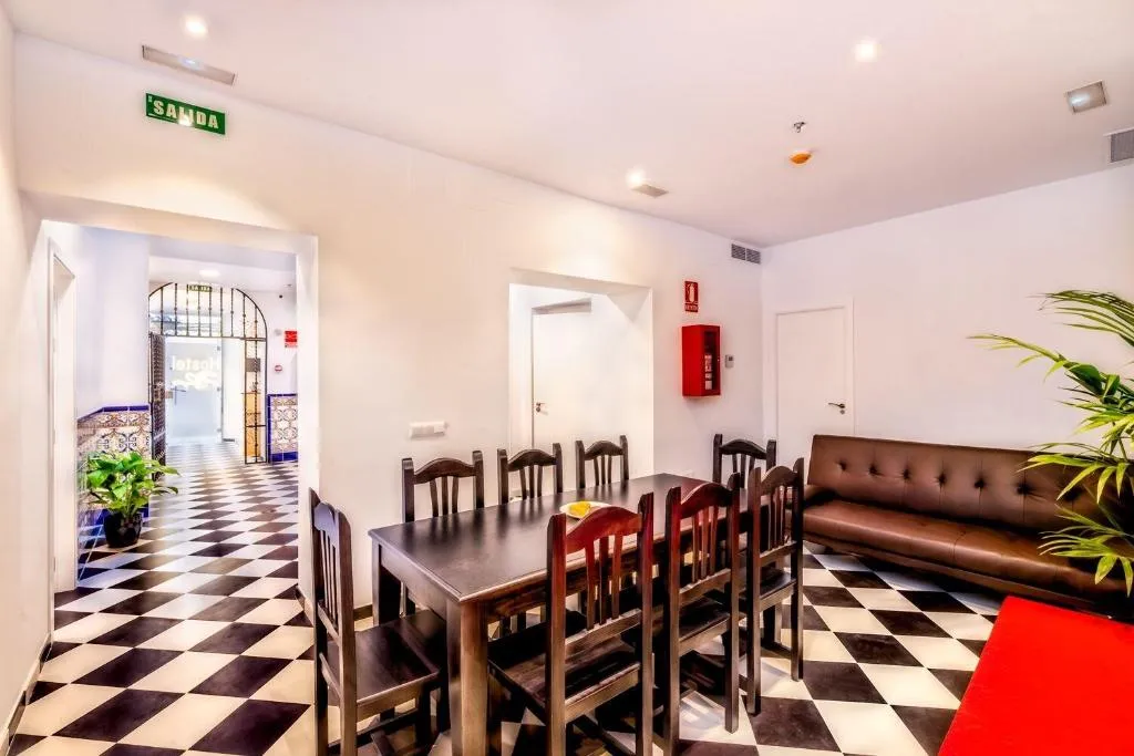 Sports and Entertainment, Hostel A2C - Adults Only, Seville