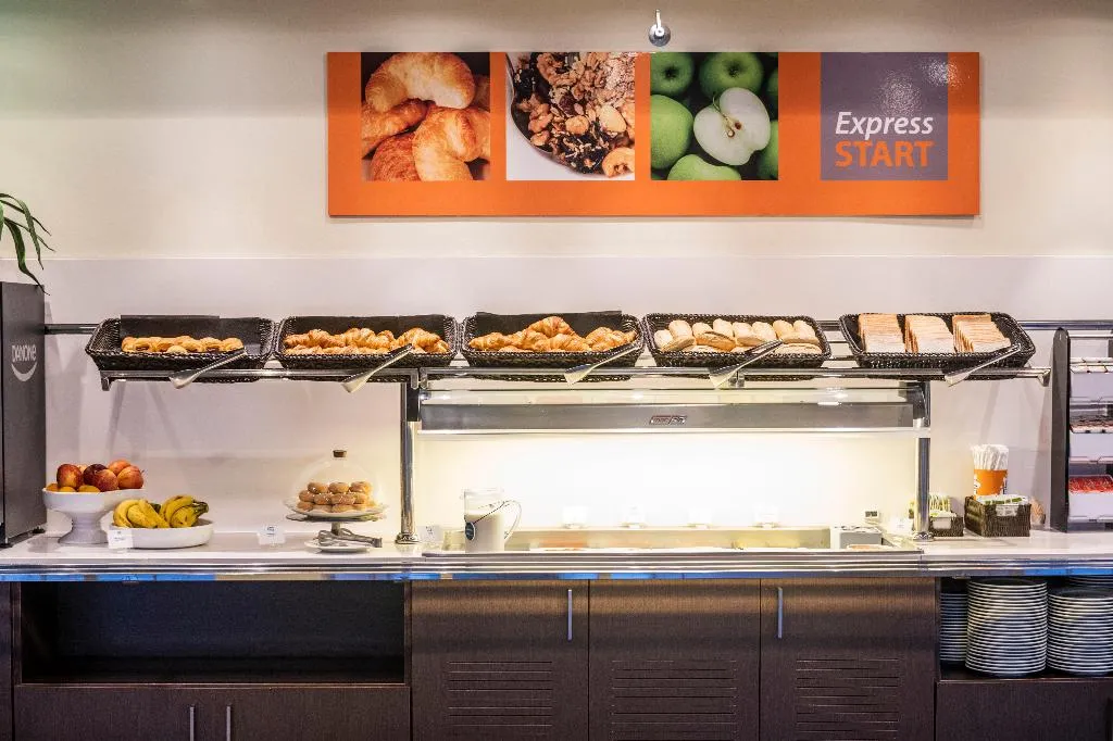 Restaurant, Holiday Inn Express Barcelona - Sant Cugat, Barcelona