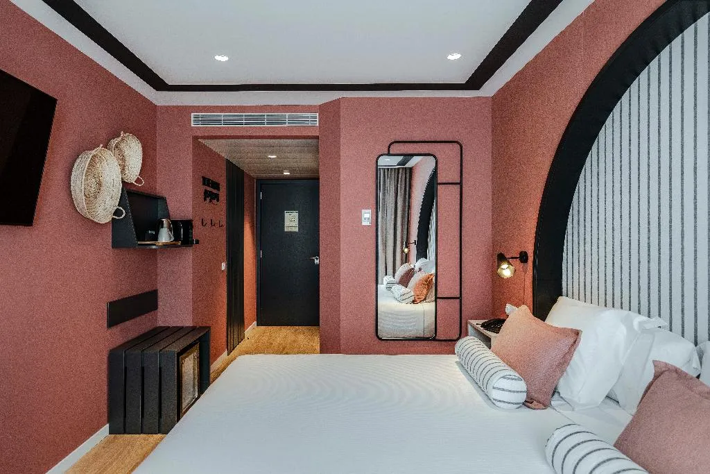 DOUBLE SINGLE USE STANDARD Room, Vincci Bonjardim, Porto