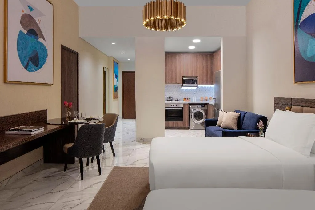 STUDIO WITH BALCONY Room, Avani Plus Palm View Dubai Hotel and Suites, Dubai