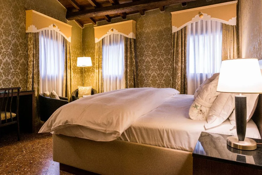 DOUBLE DELUXE Room, Ca Maria Adele, Venice