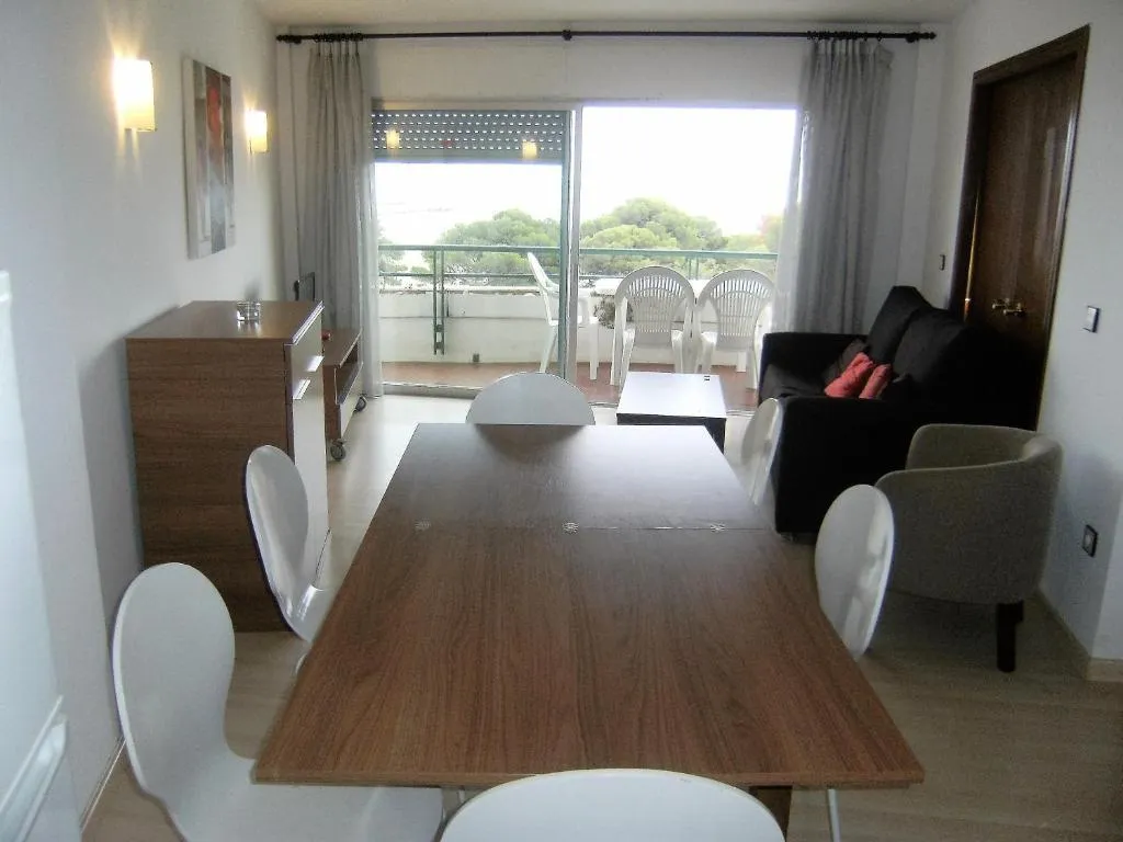 APARTMENT CAPACITY 6 TWO BEDROOMS Room, Medes Park, Costa Brava