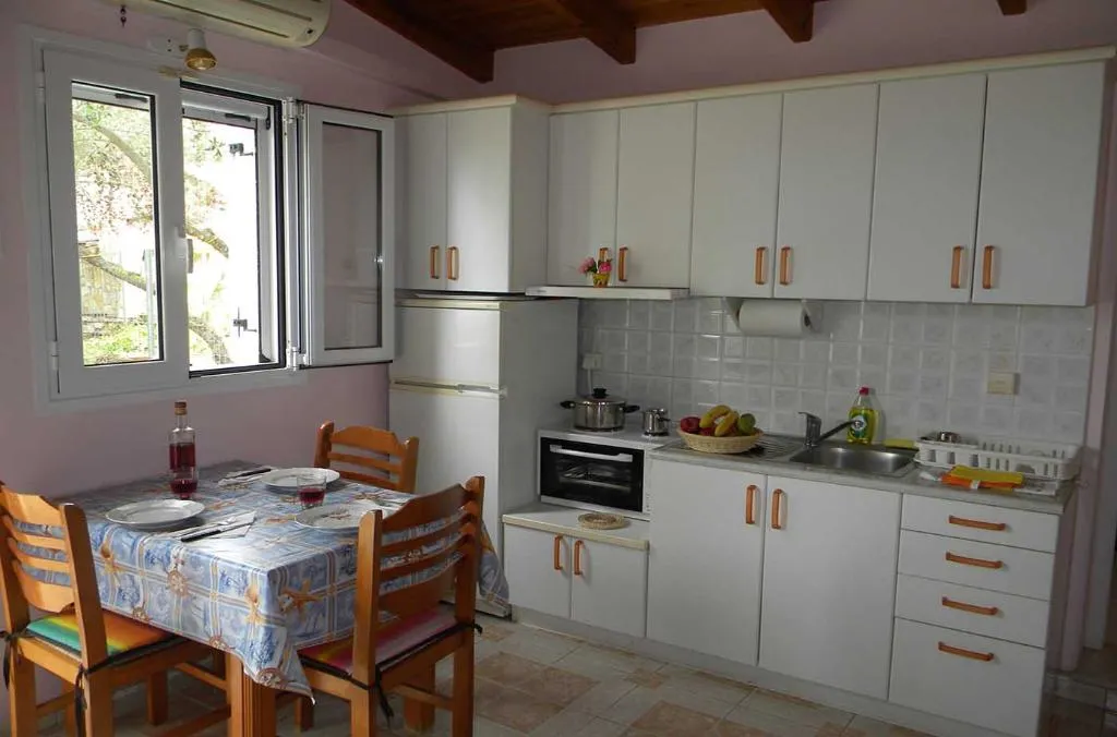 APARTMENT STANDARD Room, Victoria Apartments, Kefallinia