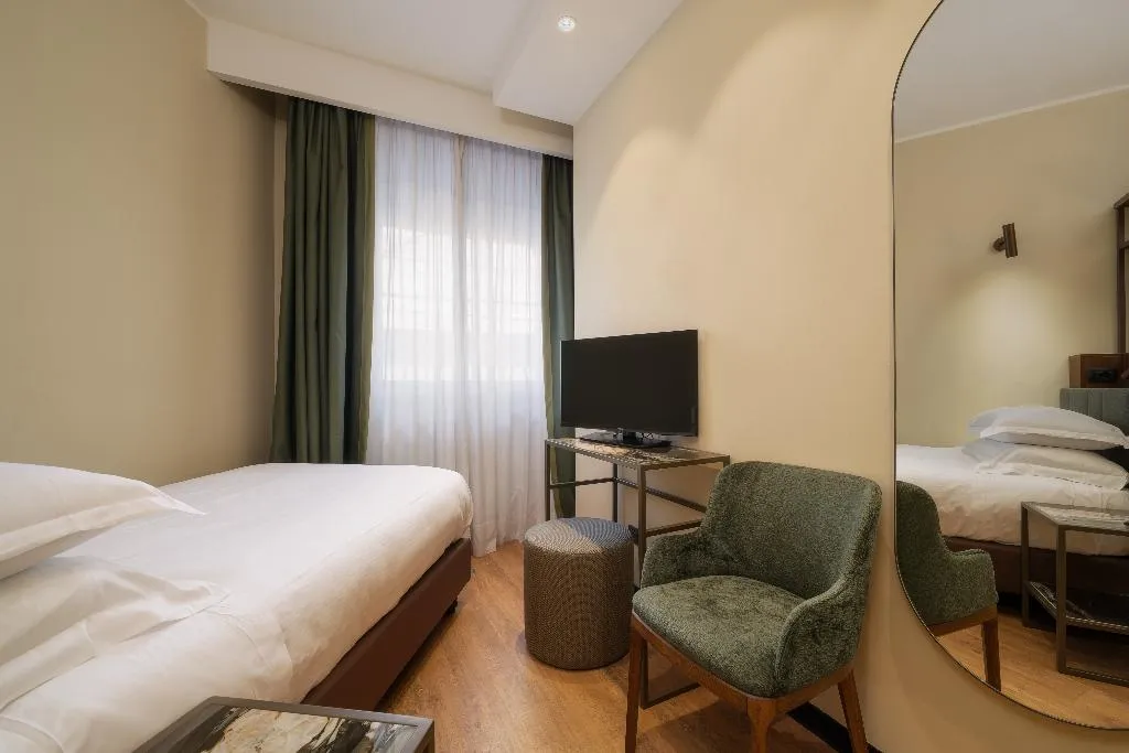 SINGLE SUPERIOR Room, Hotel Mozart, Milan
