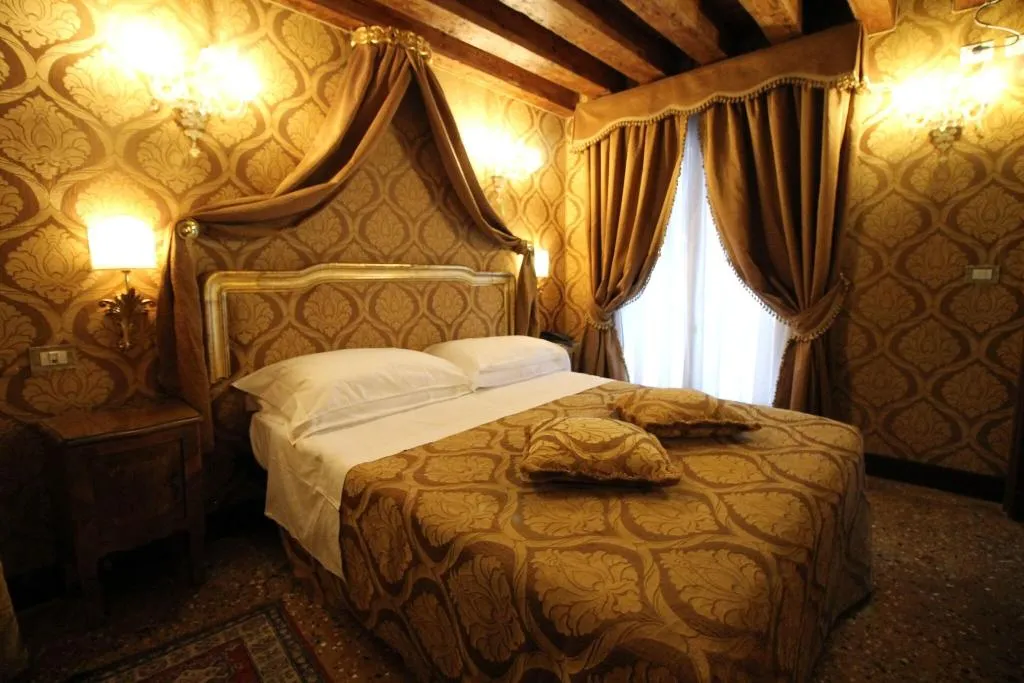 DOUBLE ECONOMY Room, Palazzo Abadessa, Venice