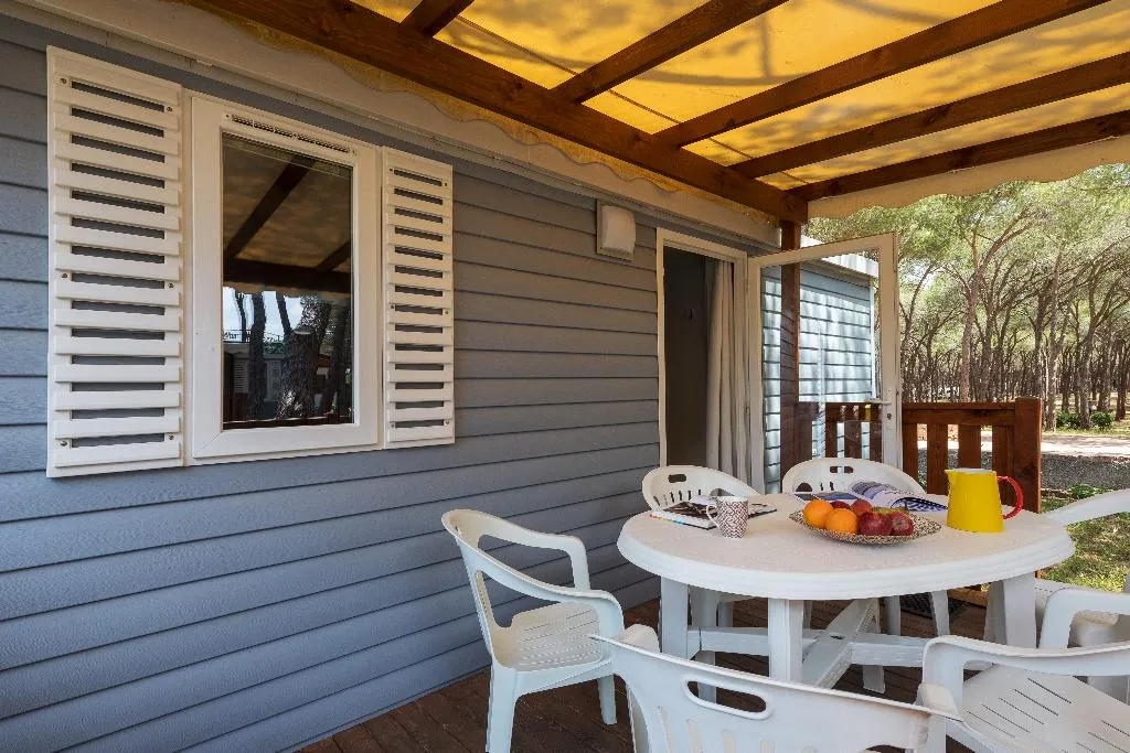 MOBILE HOME THREE BEDROOMS ONE BATHROOM Room, Camping Baia Blu La Tortuga, Olbia