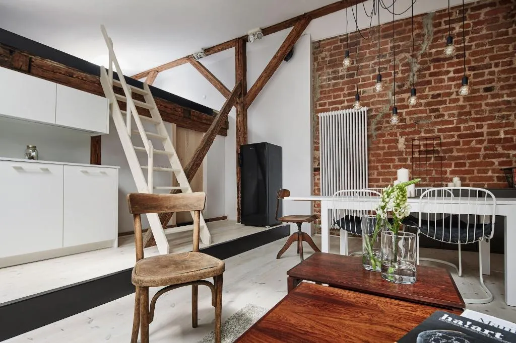 Room, OLD NEW Szczepańska, Krakow