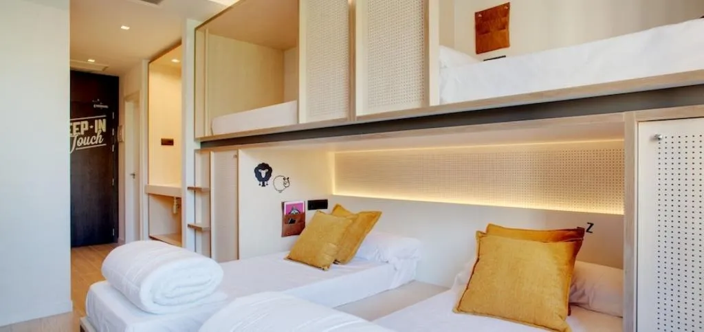 QUADRUPLE STANDARD Room, Toc Hostel Madrid, Madrid