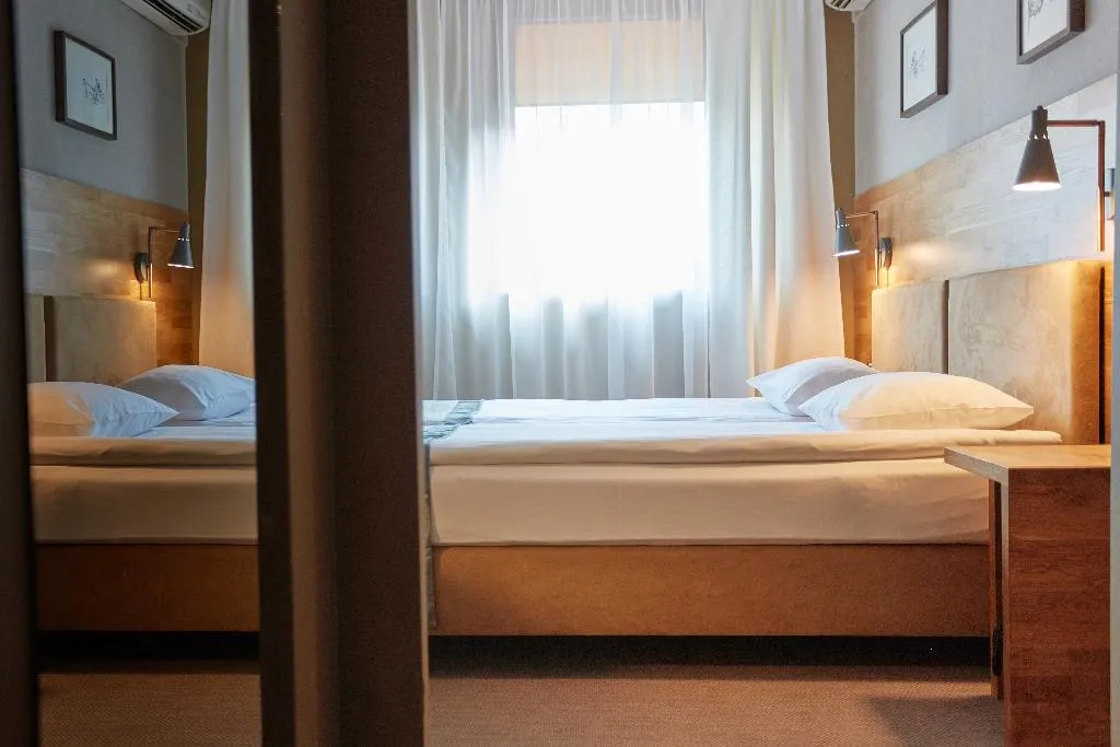 DOUBLE SINGLE USE STANDARD Room, Batory, Krakow