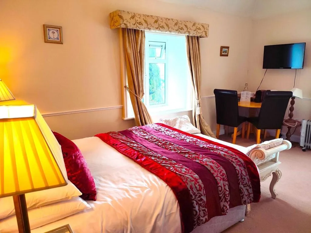 Room, Robin Hill House, Cork
