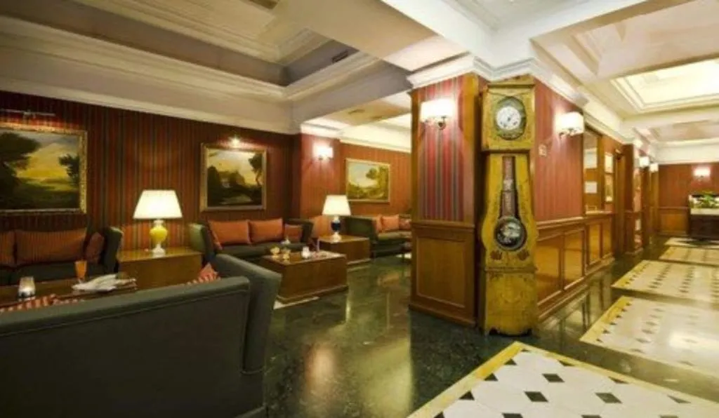 Lobby, Morgana, Rome