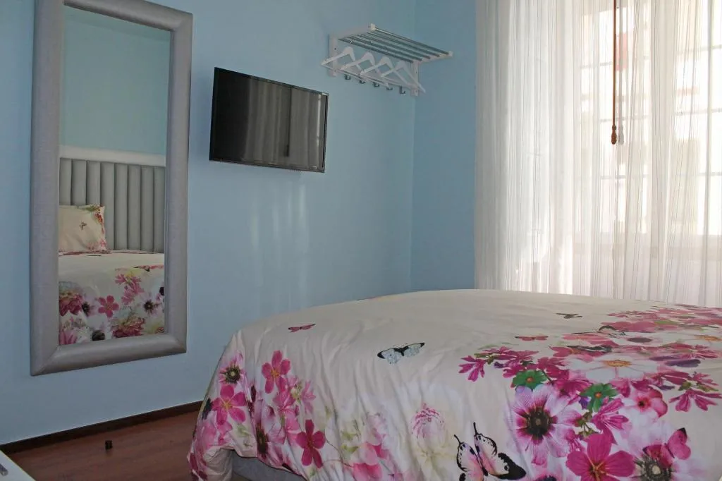 Room, Grande Oceano Guest House, Porto