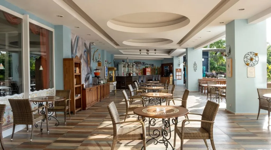 Bar, Pine House Hotel, Antalya