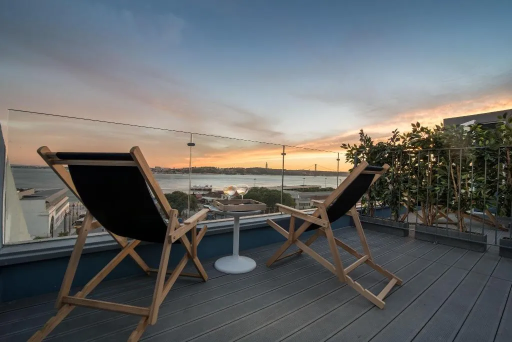 Terrace, Lx Boutique Hotel, Lisbon