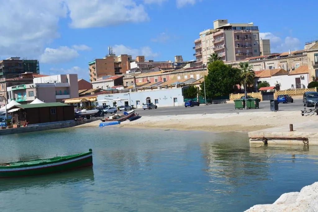 General view, Sbarcadero, Catania