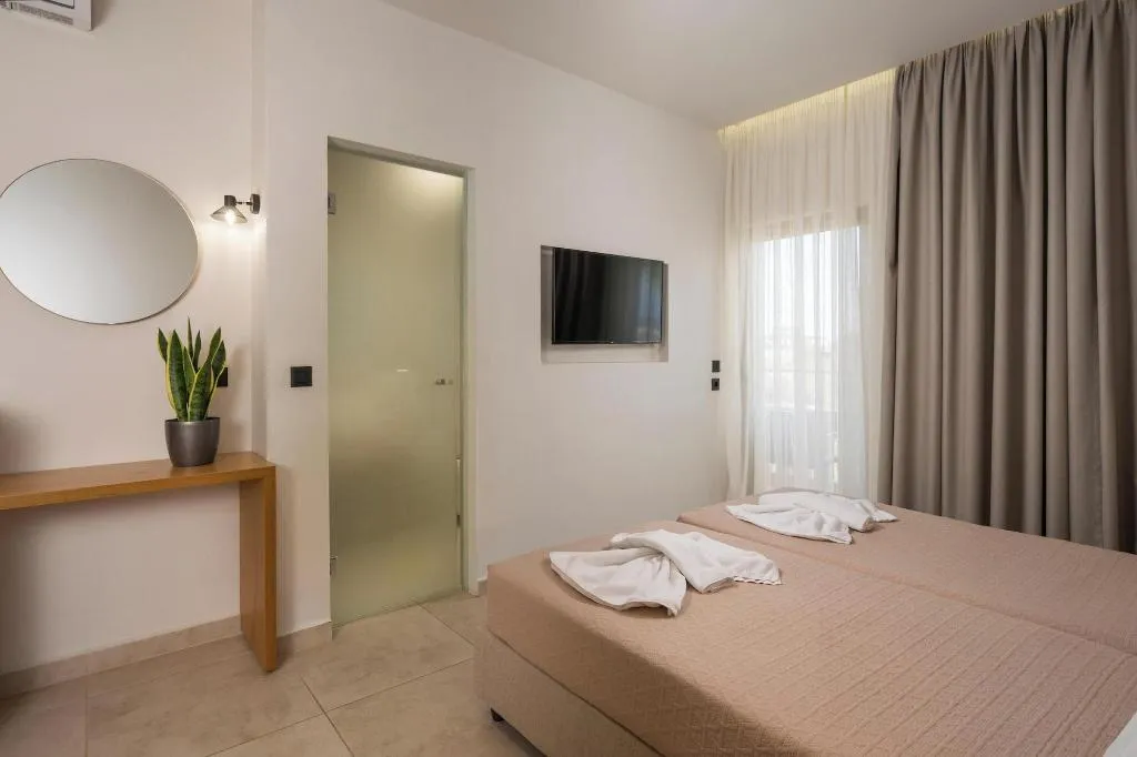 Room, Petritos Rooms And Studios, Crete