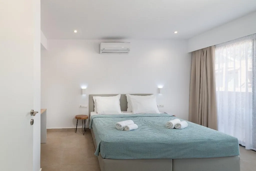 DOUBLE SUPERIOR WITH BALCONY Room, Golden Bee Lifestyle Hotel, Crete