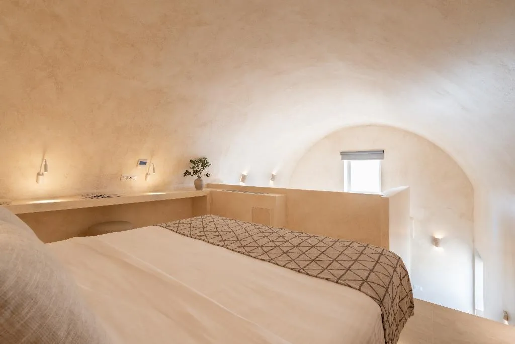 VILLA PREMIUM Room, Heyday Luxury Suites, Santorini