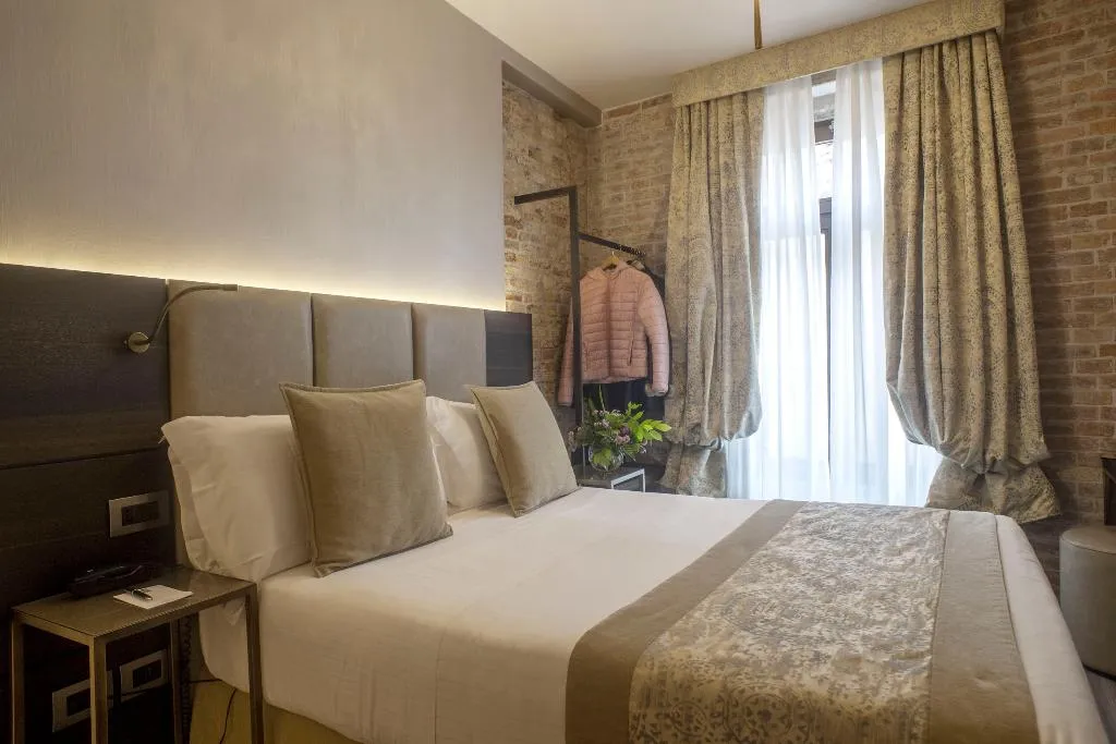 DOUBLE EXECUTIVE Room, Hotel Aquarius Venice, Venice