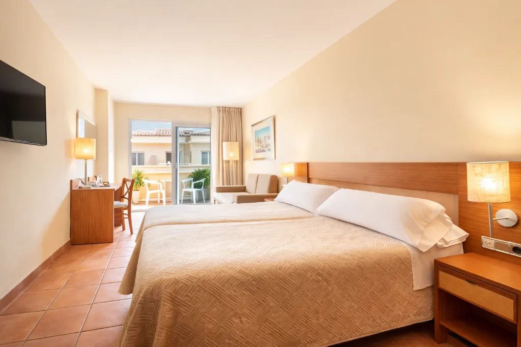 Double or Twin STANDARD Room, RH Casablanca Suites, Valencia