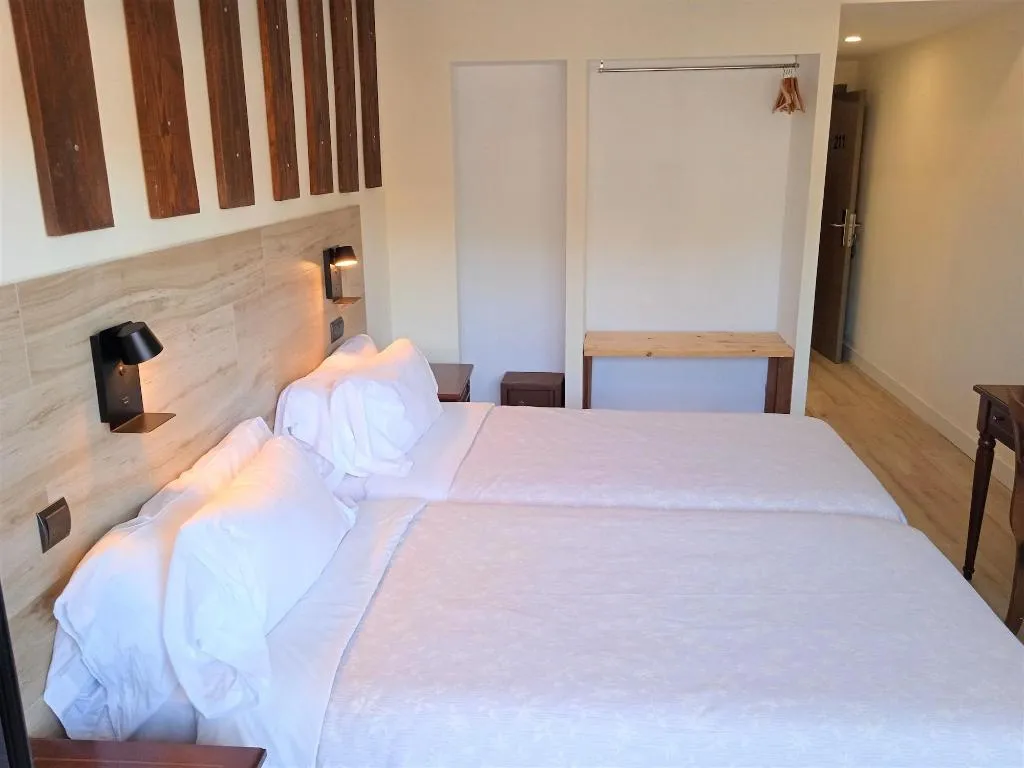 Room, Hotel 153, Barcelona