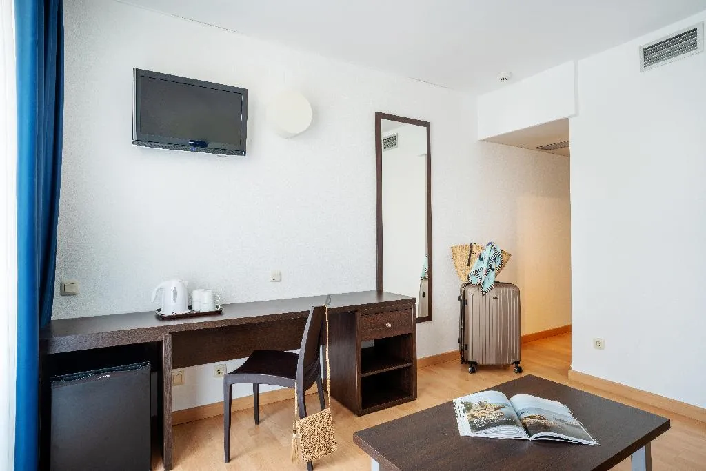 APARTMENT TWO BEDROOMS Room, Aparthotel Ona Palamos, Costa Brava