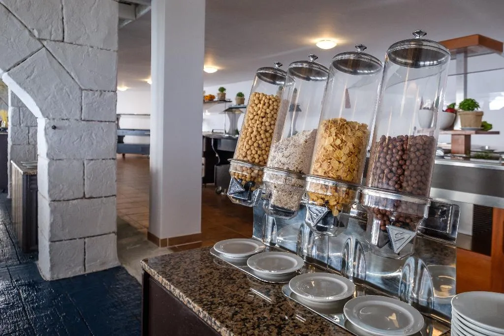 Restaurant, Latchi Family Resort, Cyprus