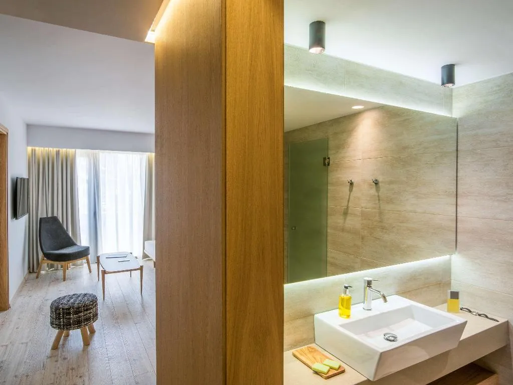 FAMILY ROOM STANDARD Room, Ibis Styles Heraklion Central, Crete