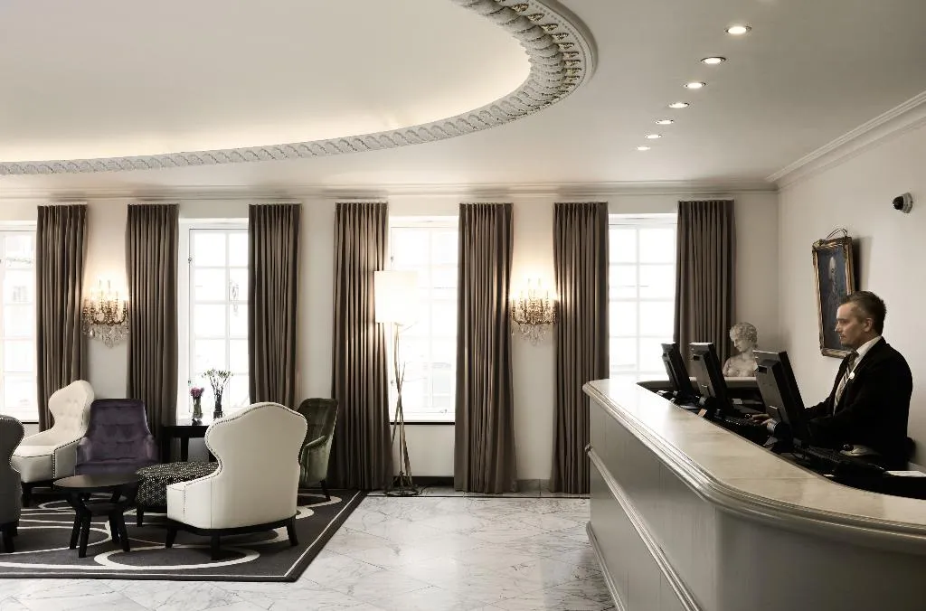 Lobby, Phoenix, Copenhagen