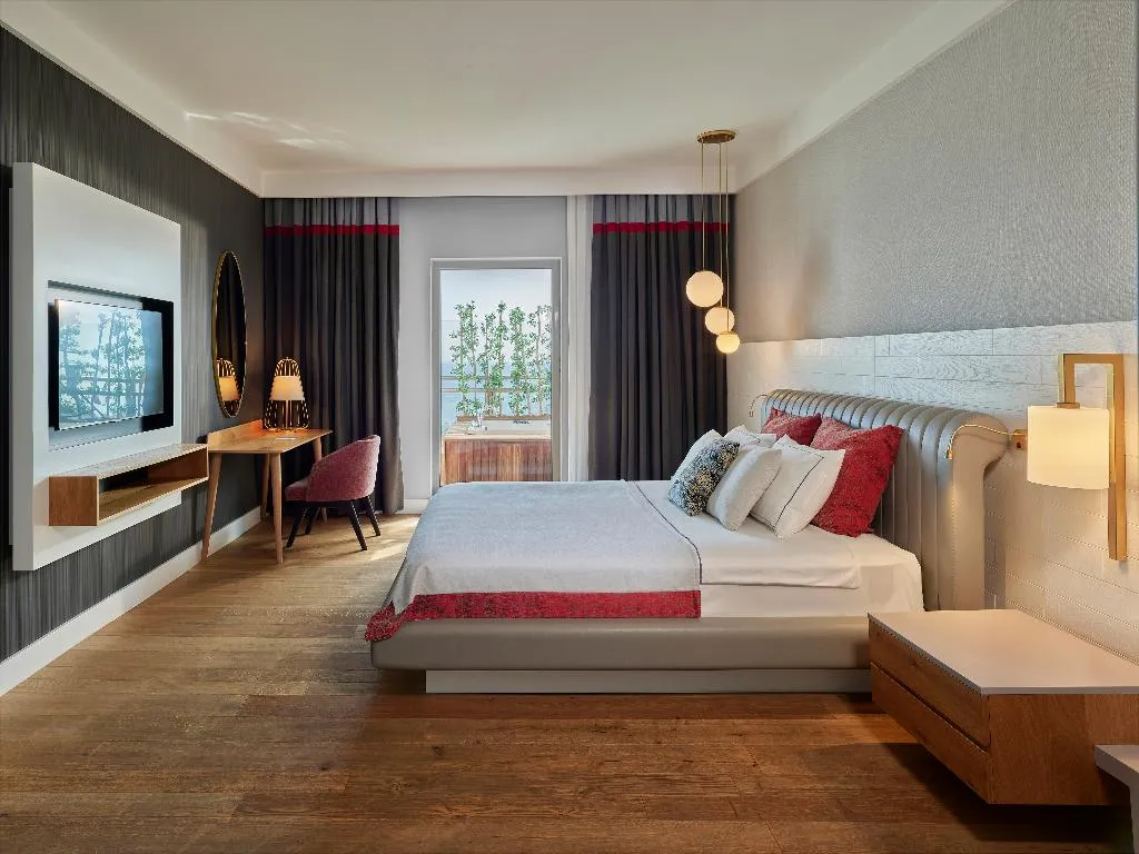 TRIPLE LAGOON VIEW Room, Lara Barut Collection, Antalya