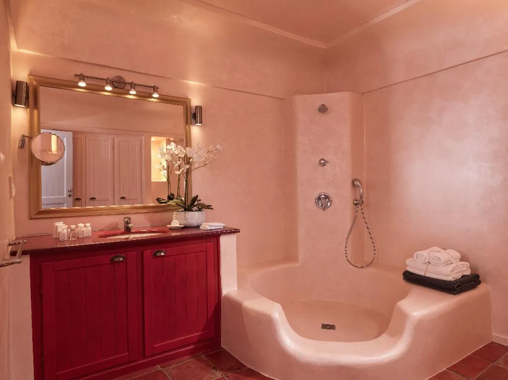 SUITE WITH JACUZZI Room, Astra Suites, Santorini