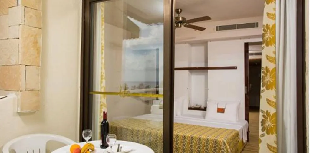 SUITE ONE BEDROOM ONE BATHROOM Room, Defne Star, Antalya