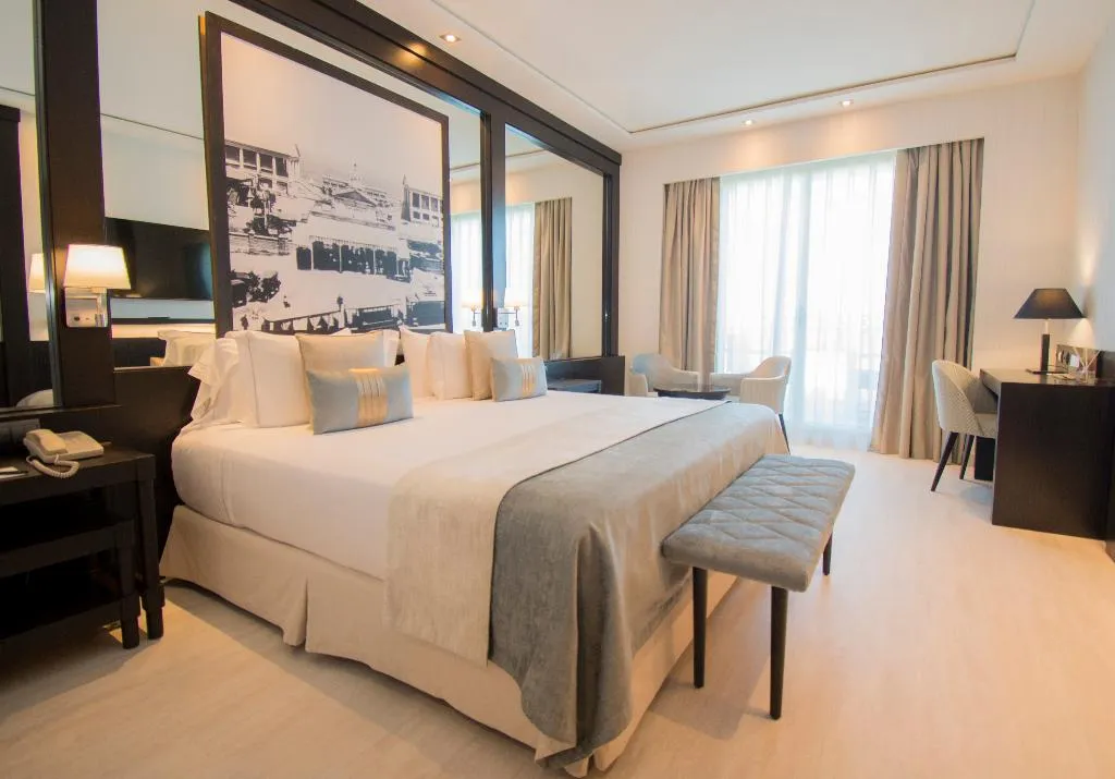 DOUBLE SINGLE USE EXECUTIVE Room, Santos Las Arenas Balneario Resort, Valencia