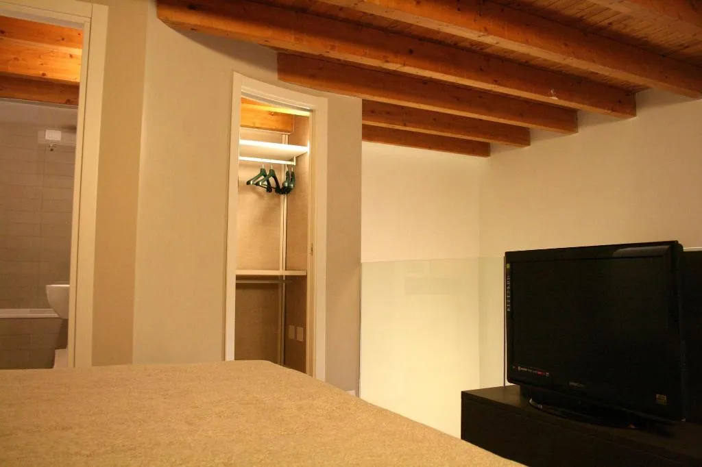 Room, Villa Avellino, Naples