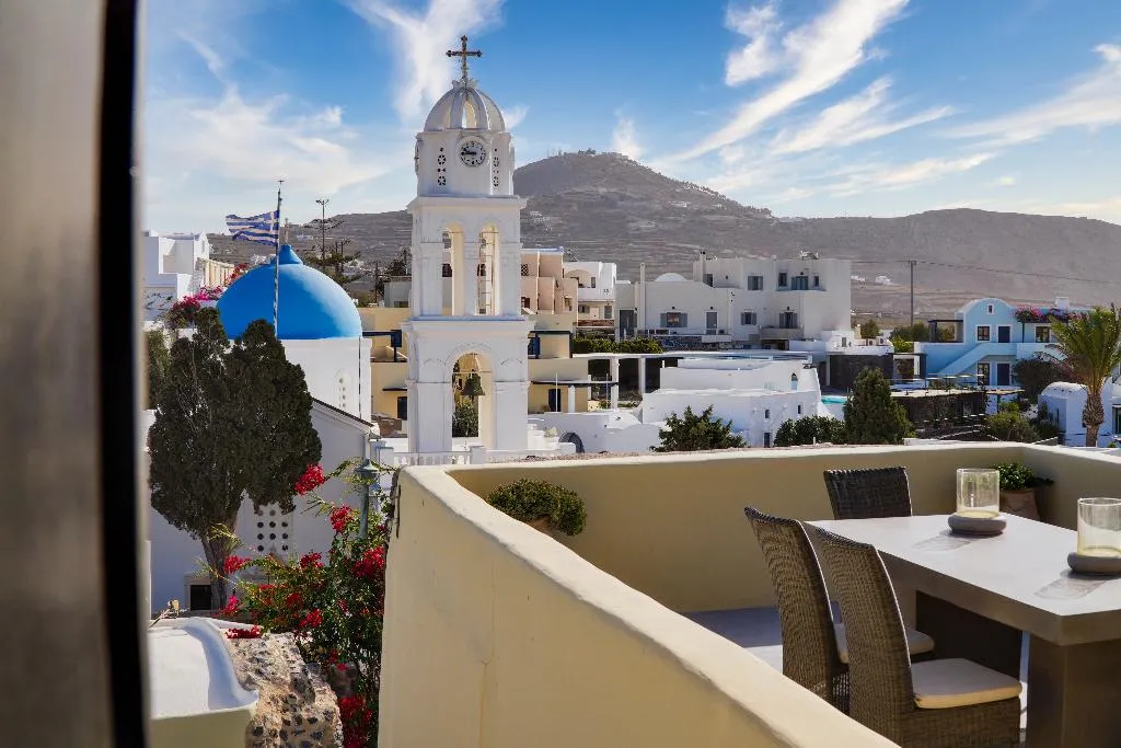 VILLA THREE BEDROOMS WITH PRIVATE POOL Room, Santorini Heritage Villas & Mansions, Santorini