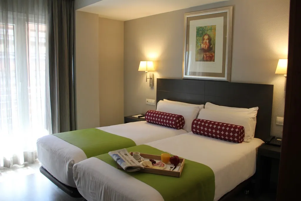 Double or Twin STANDARD Room, Mercure Madrid Centro, Madrid