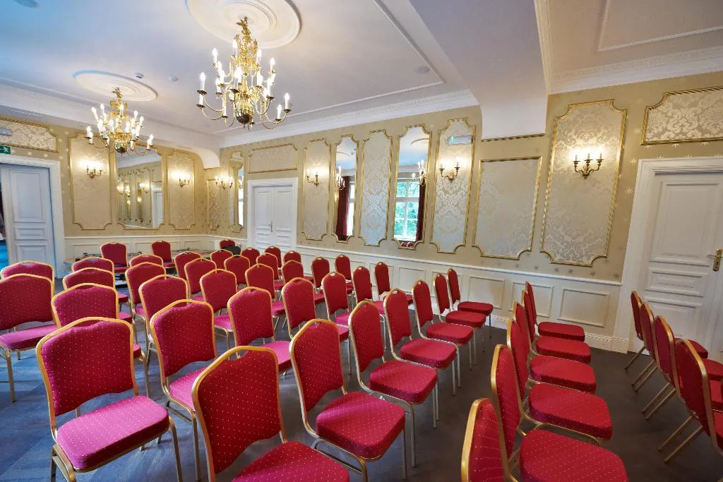 Conferences, Dwor Sierakow, Krakow