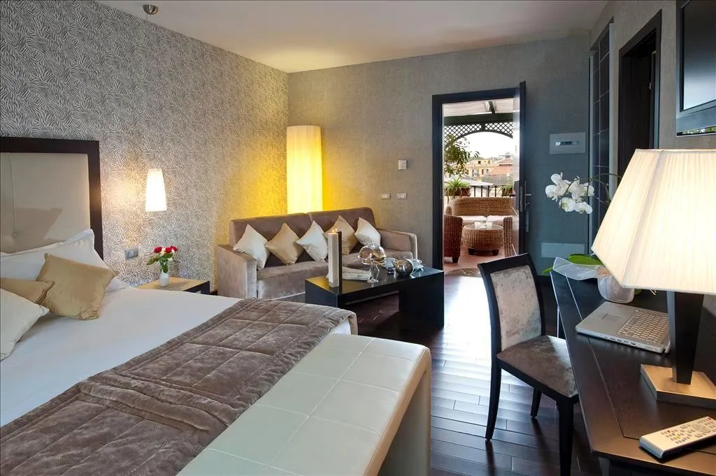 JUNIOR SUITE STANDARD Room, c-hotels Fiume, Rome