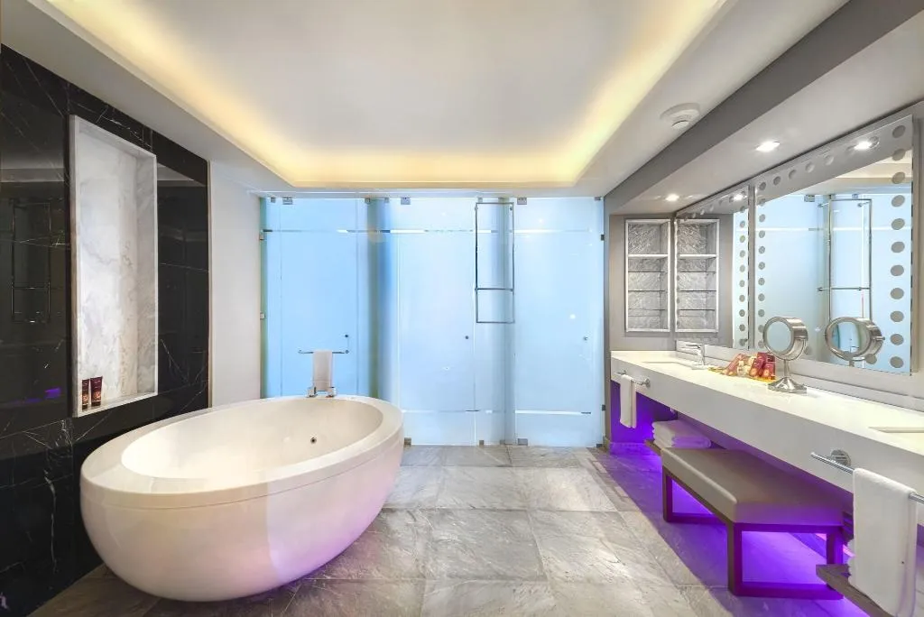 Room, Planet Hollywood Adult Scene - All-Inclusive Resor, Cancun Area