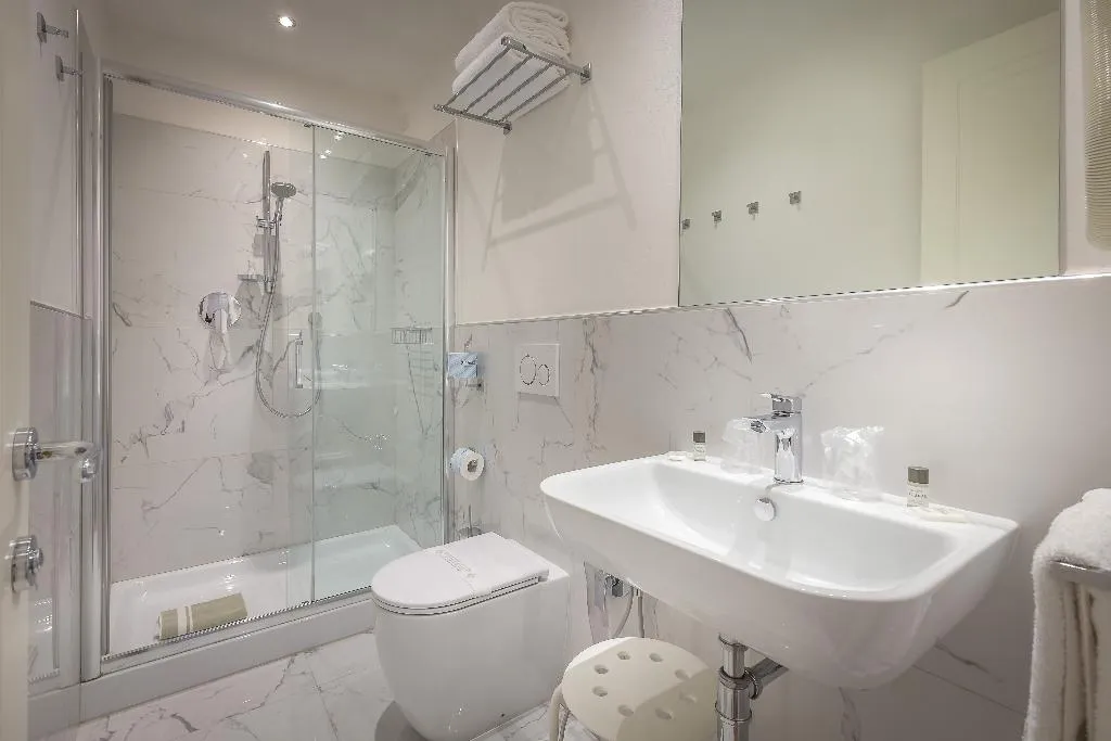 DOUBLE SUPERIOR Room, Hotel Ungherese Small Luxury Hotel, Florence