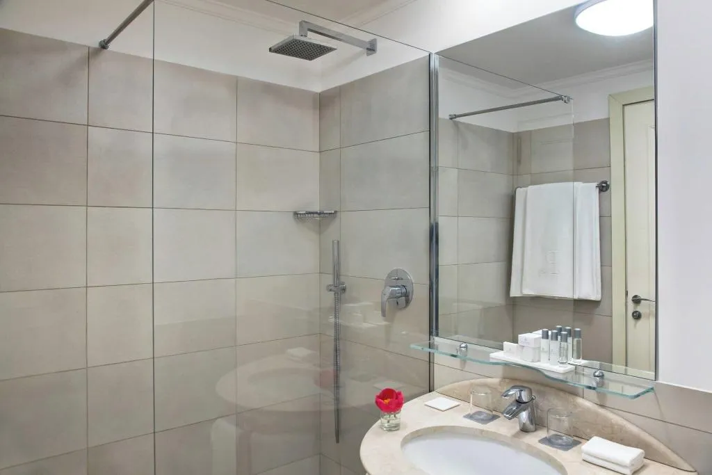 DOUBLE SUPERIOR KING BED Room, Renaissance Naples Mediterraneo, Naples
