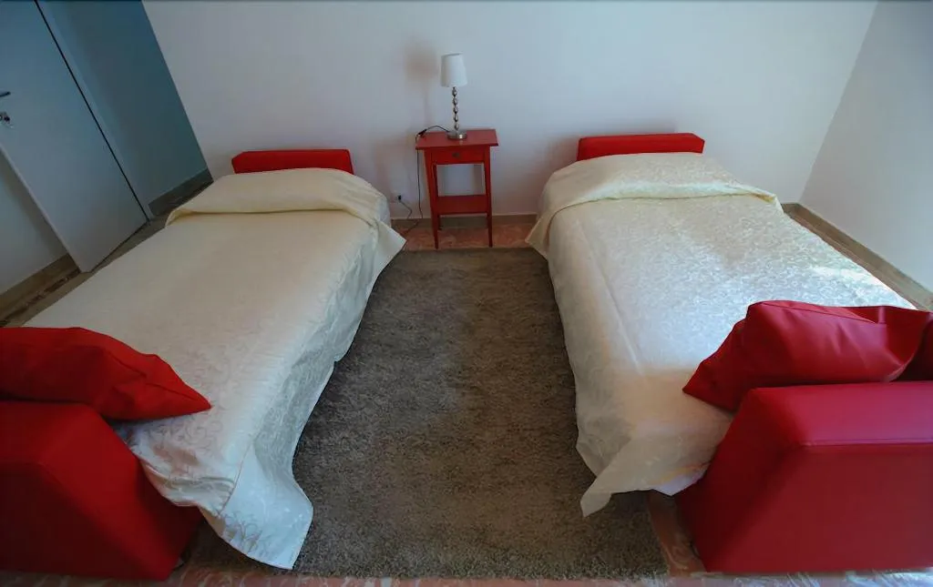 Room, Gualtiero Camere E Suite, Catania