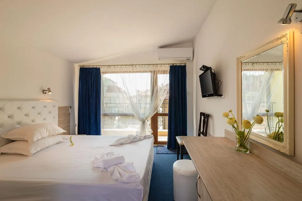Room, Zeus, Bourgas