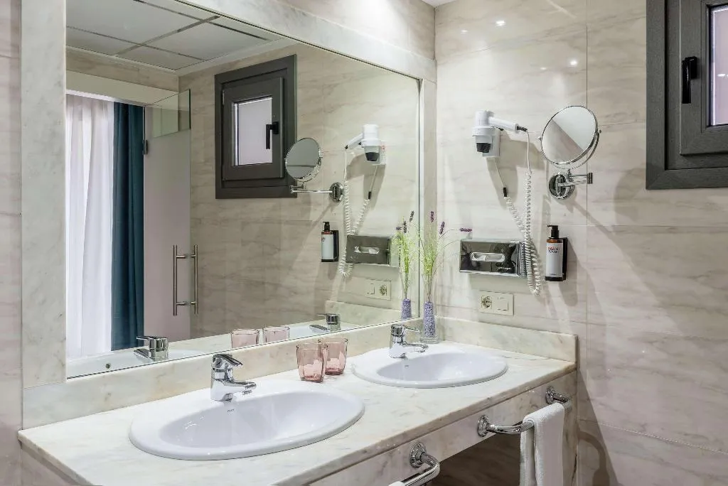 DOUBLE SUPERIOR Room, Hotel Elche Centro Affiliated by Melia, Costa Blanca