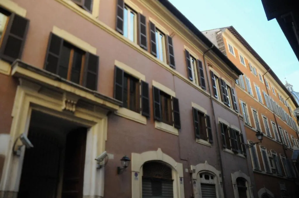 General view, Relais Teatro Argentina, Rome