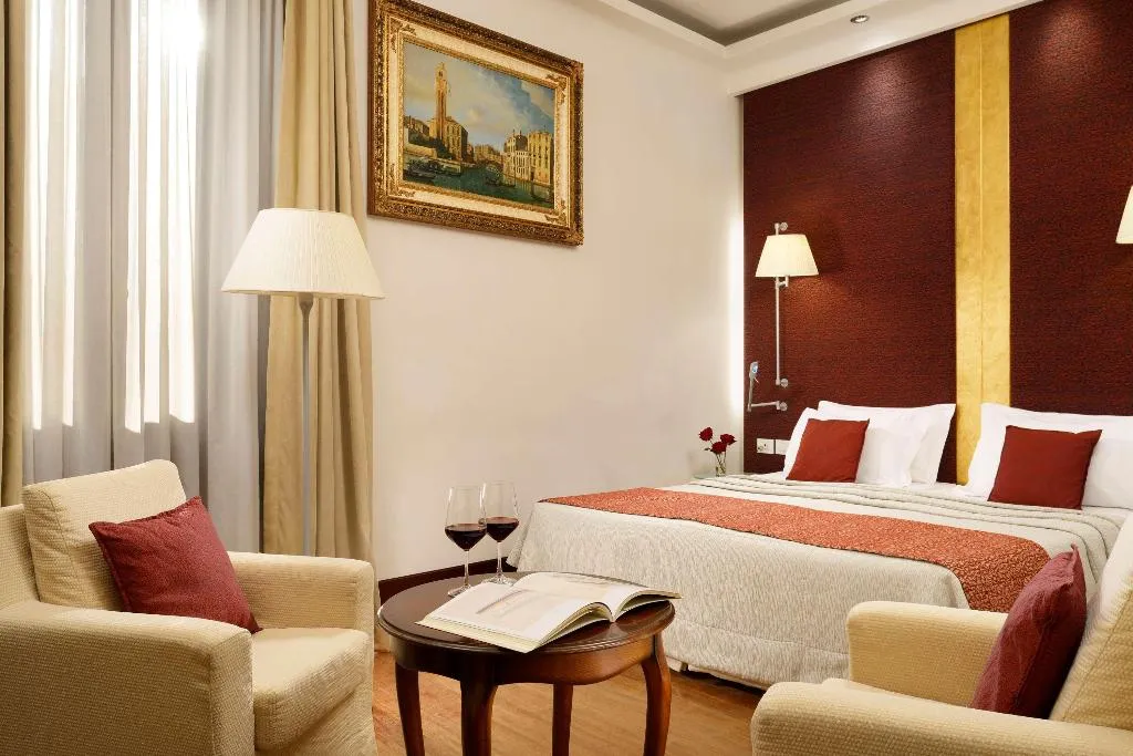 Room, Palazzo Giovanelli e Gran Canal, Venice