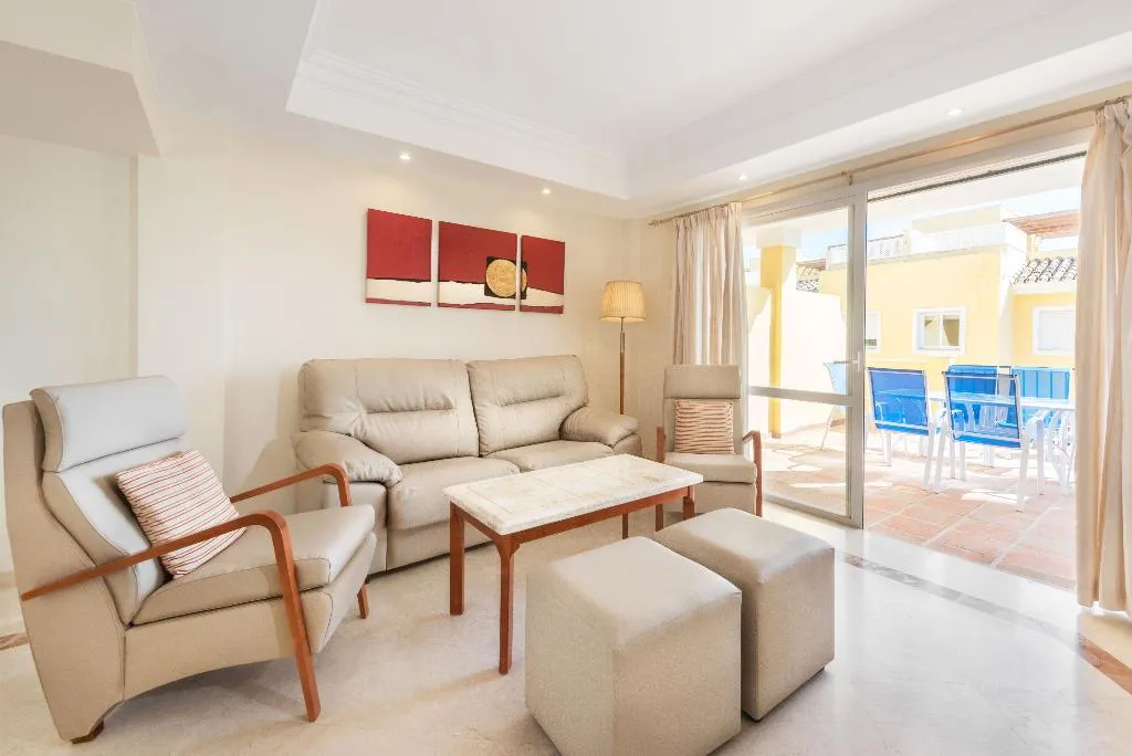 VILLA ONE BEDROOM Room, Colina del Paraiso, Costa Del Sol